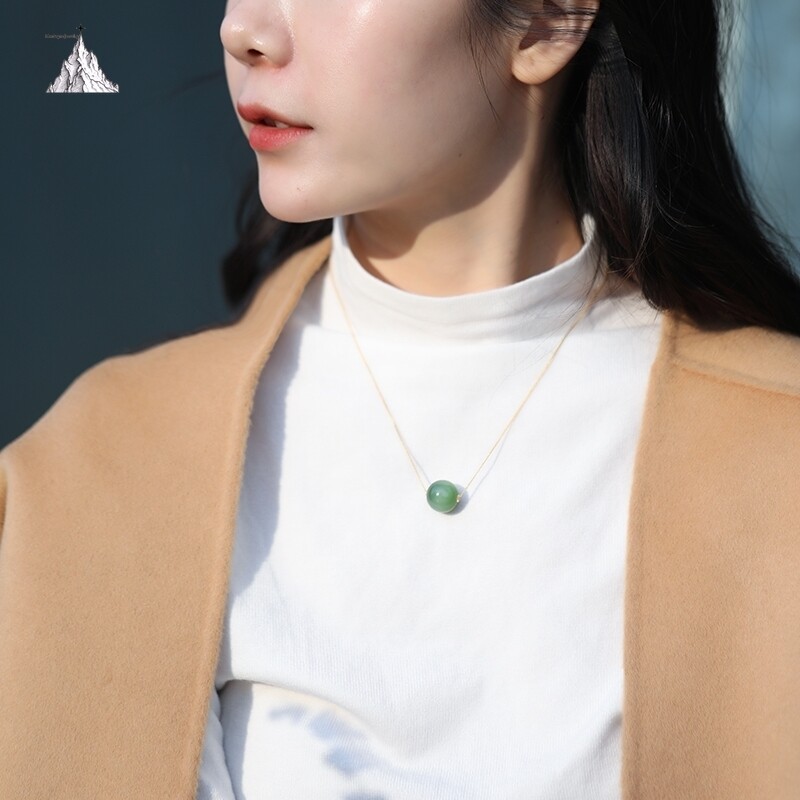 Montagne Jewelry จี้หยกเขียวหายากจากธรรมชาติ ทองคำเหลือง 18k เครื่องประดับผู้หญิง สร้อยคอจี้