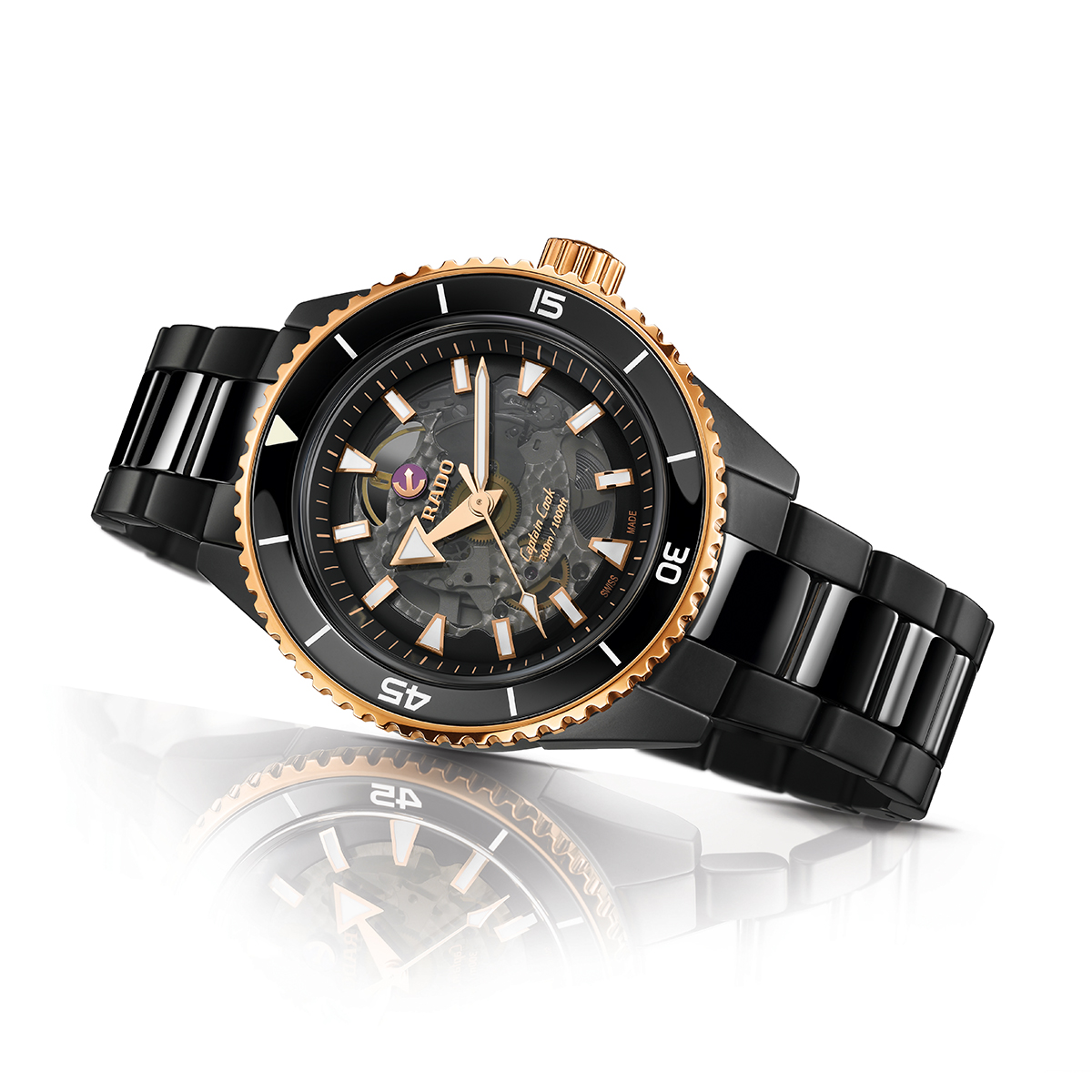 Rado Captain Cook High-tech Ceramic R32127162 · v9