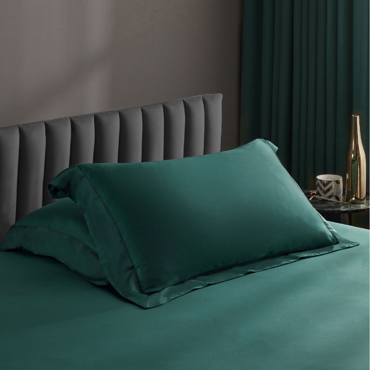 ชุดเตียง Palais Suite TENCEL™ LF สีเขียวมรกต