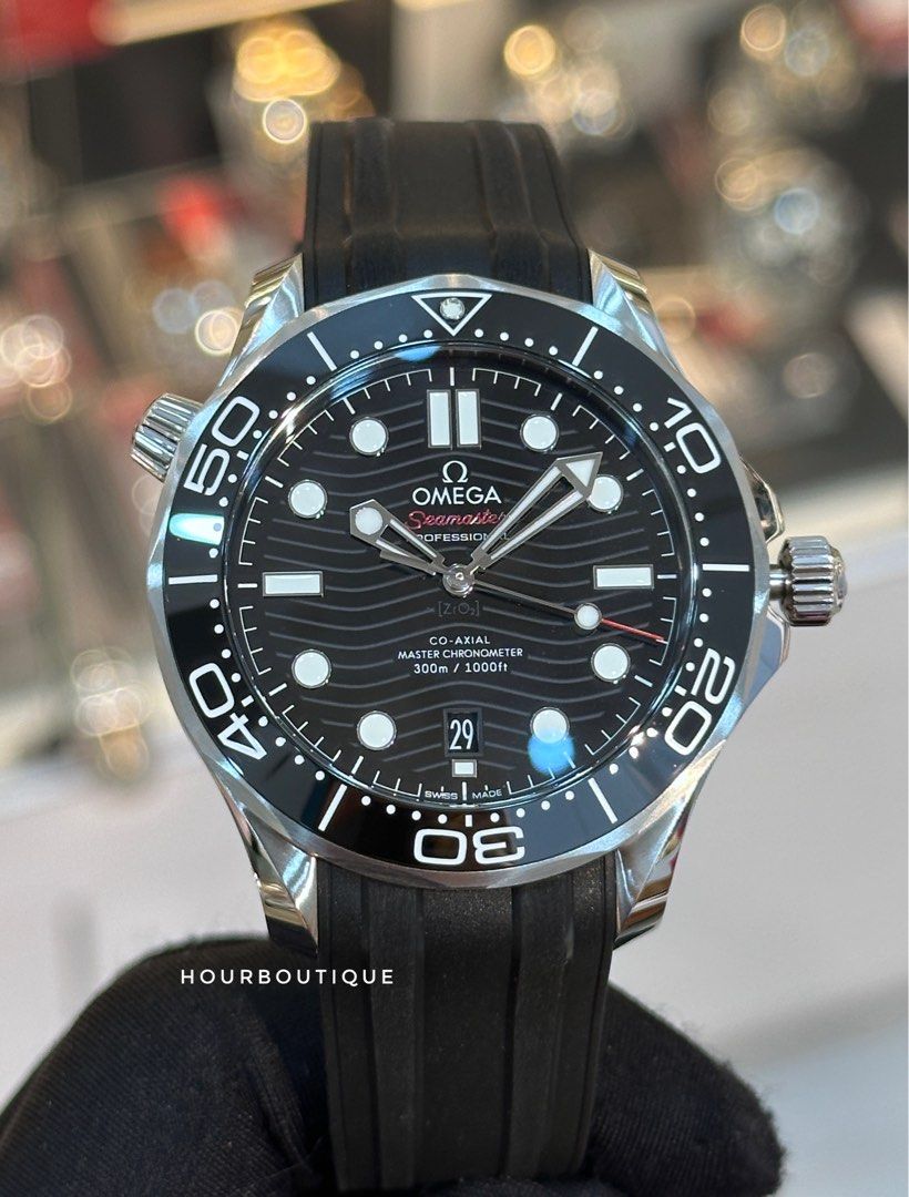 * READY STOCK * Omega SeaMaster 300 Black On Rubber Men's Automatic Divers Watch 210.32.42.20.01.001