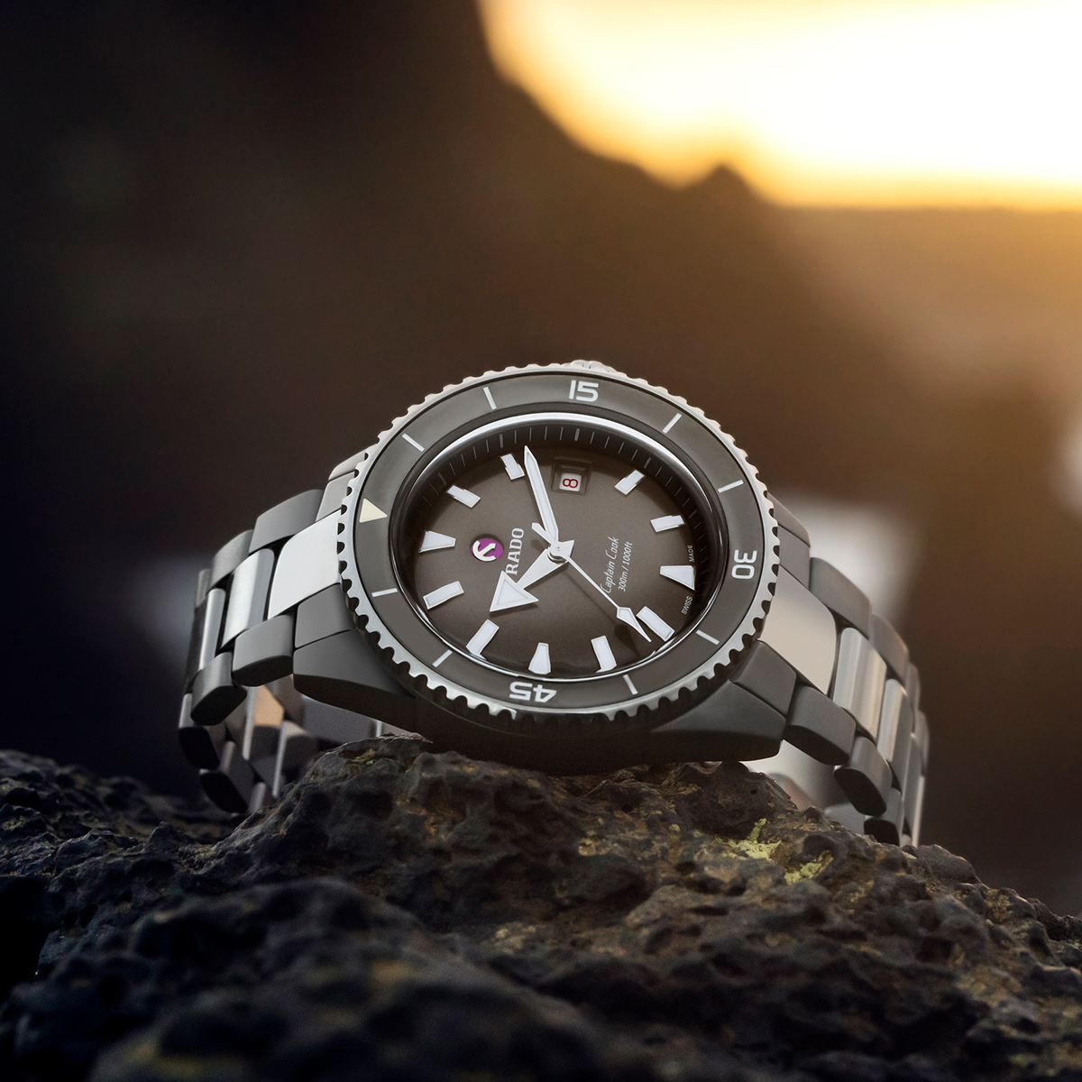 Rado Captain Cook High-tech Ceramic Diver R32144102 · v10