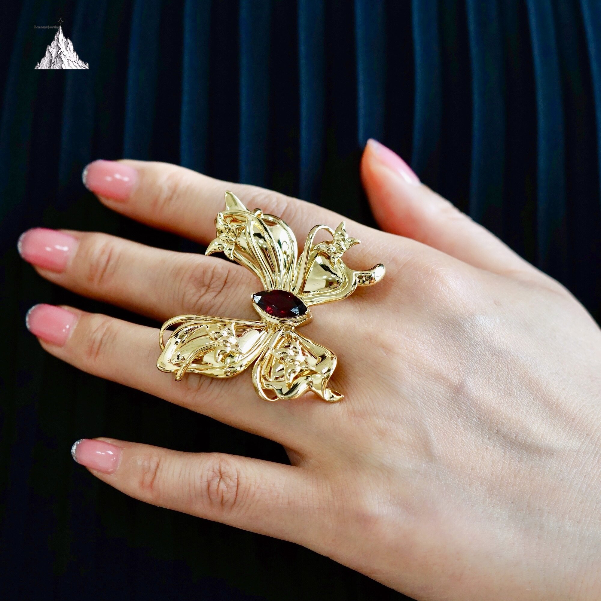 Montagne Jewellery Custom Jewelry Queen of Butterfly 18k Gold Ring