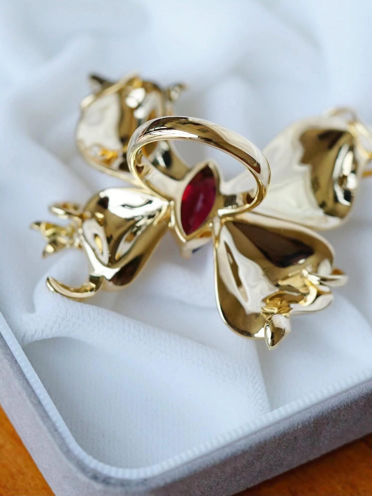 Montagne Jewellery Custom Jewelry Queen of Butterfly 18k Gold Ring