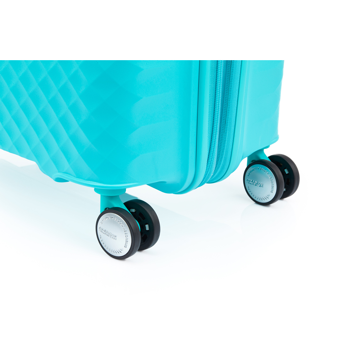 American Tourister Squasem Spinner 75/28 EXP TSA · v3