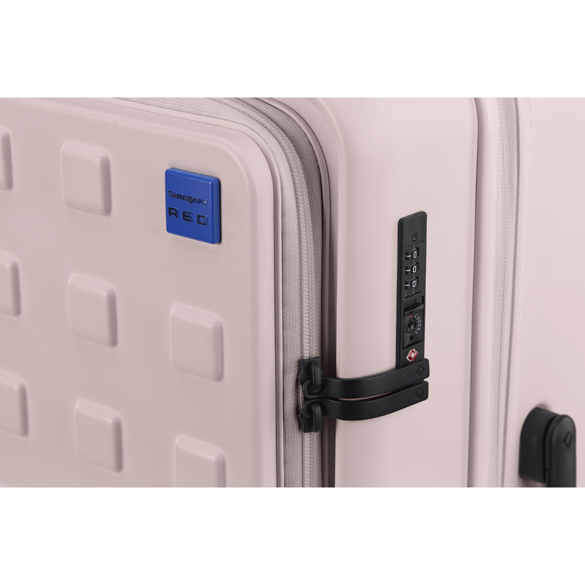 Samsonite RED Toiis M Spinner 66/24 EXP · v8
