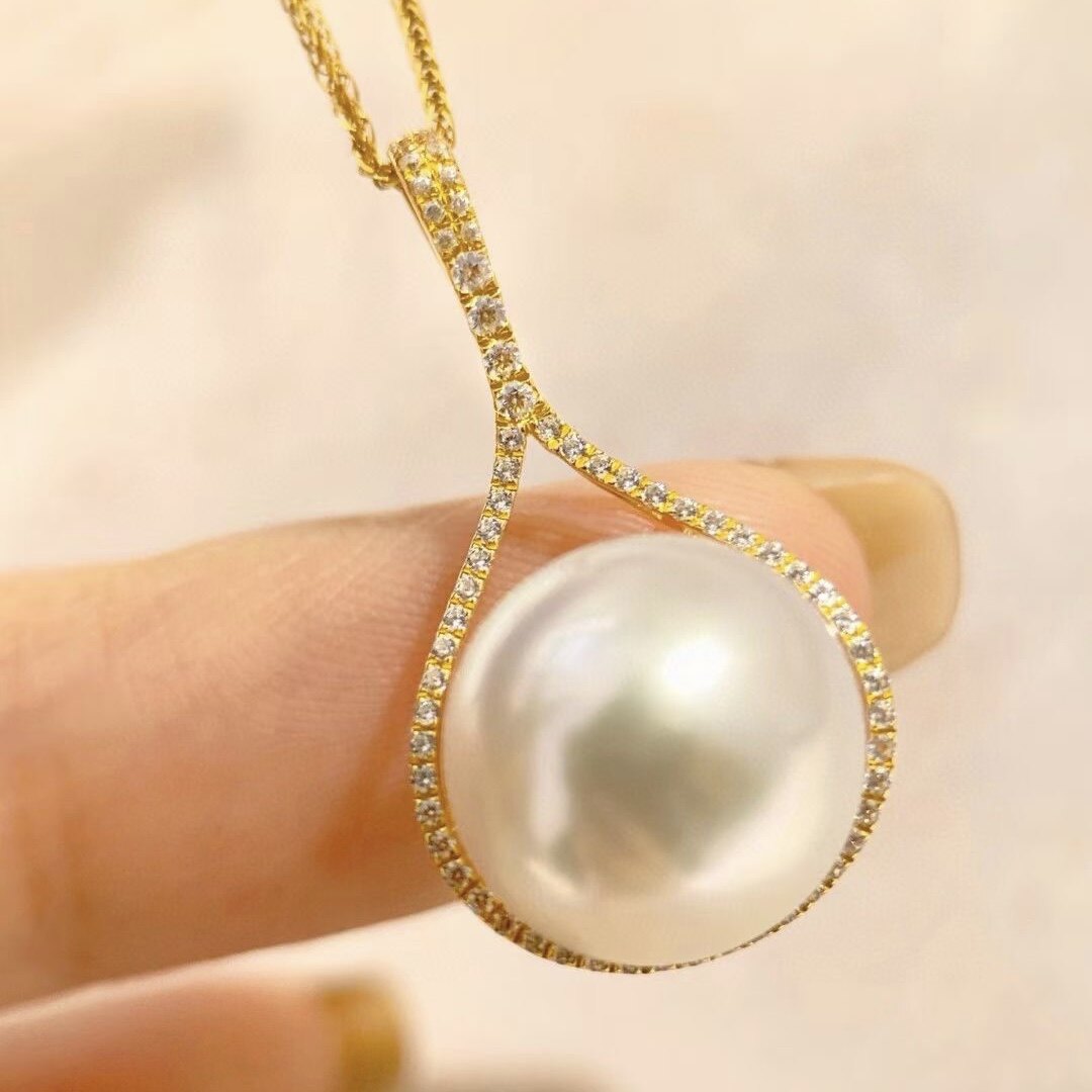 Montagne Jewelry 18k Gold Pendant Elegant Mermaid Design Fine Jewellery Natural 12mm White Pearl Pendant Gold Necklace