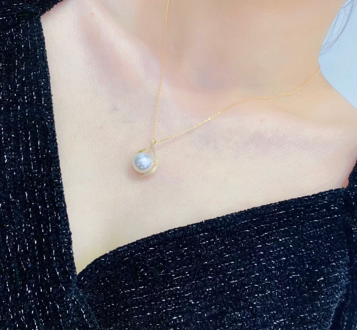 Montagne Jewelry จี้ทองคำ 18k สำหรับผู้หญิง ดีไซน์หรูหรา เครื่องประดับชั้นดี จี้ไข่มุกสีขาวธรรมชาติ ขนาด 12.5 มม. สร้อยคอทองคำ