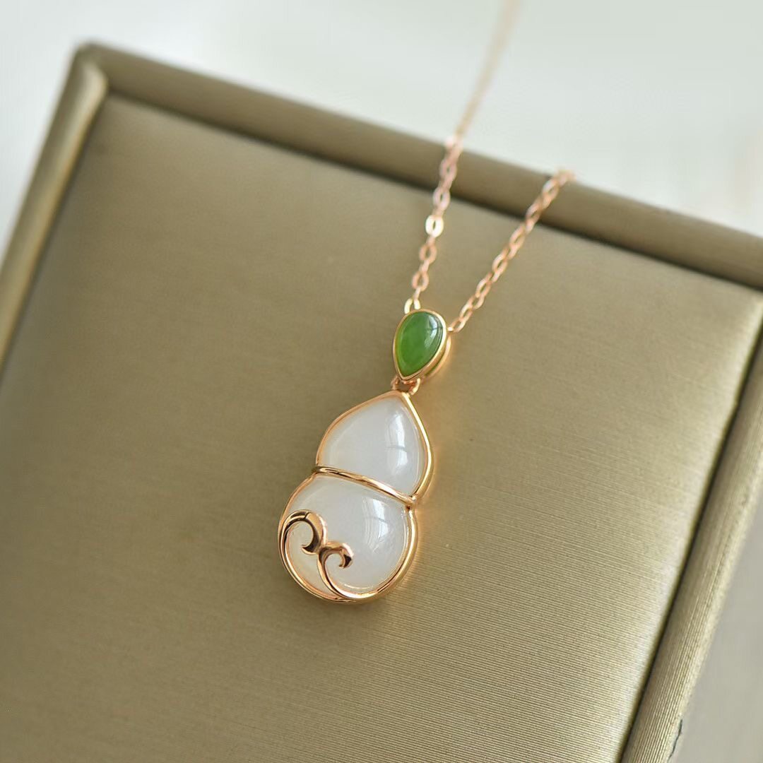 Montagne Jewelry 18k Rose Gold Pendant Lucky Ground Design Fine Jewellery Natural White Jade Pendant Necklace