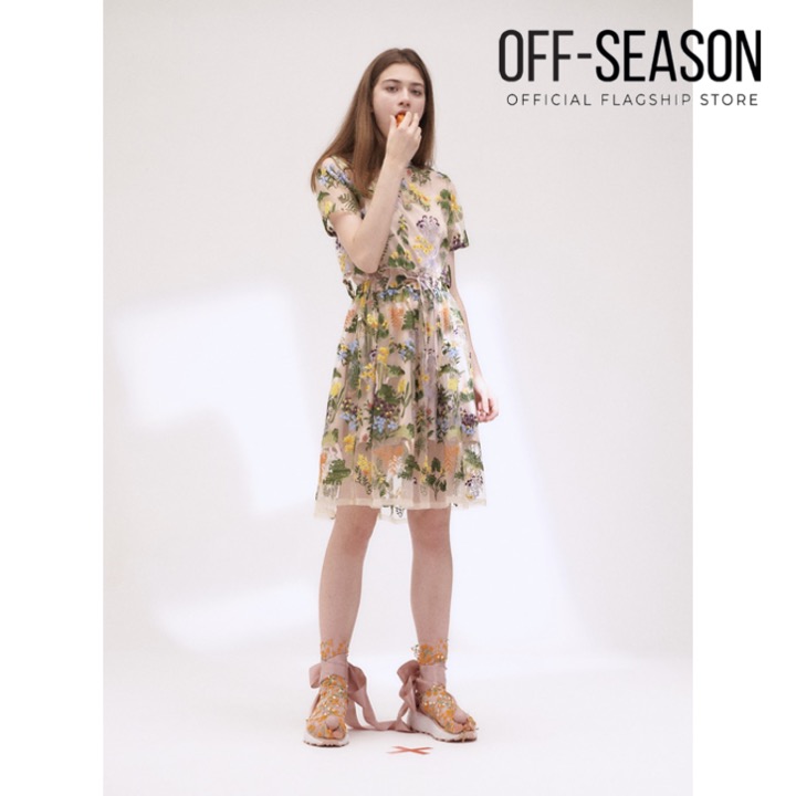 Ausverkauf außerhalb der Saison Jonathan Liang Trailing Jardin Kleid mit Kordelzug