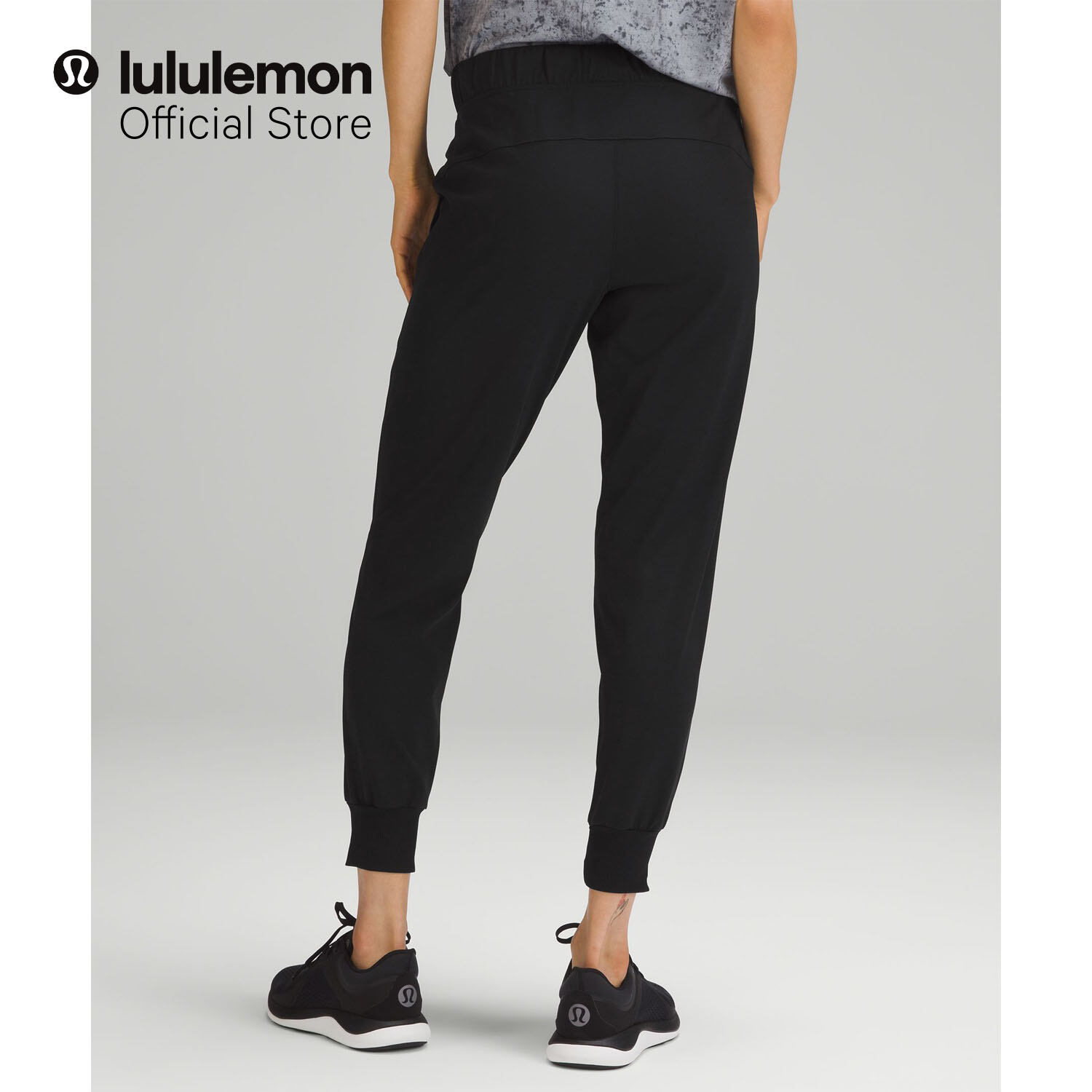 lululemon Women's Luxtreme™ Slim-Fit Mid-Rise Jogger - Asia Fit · v3