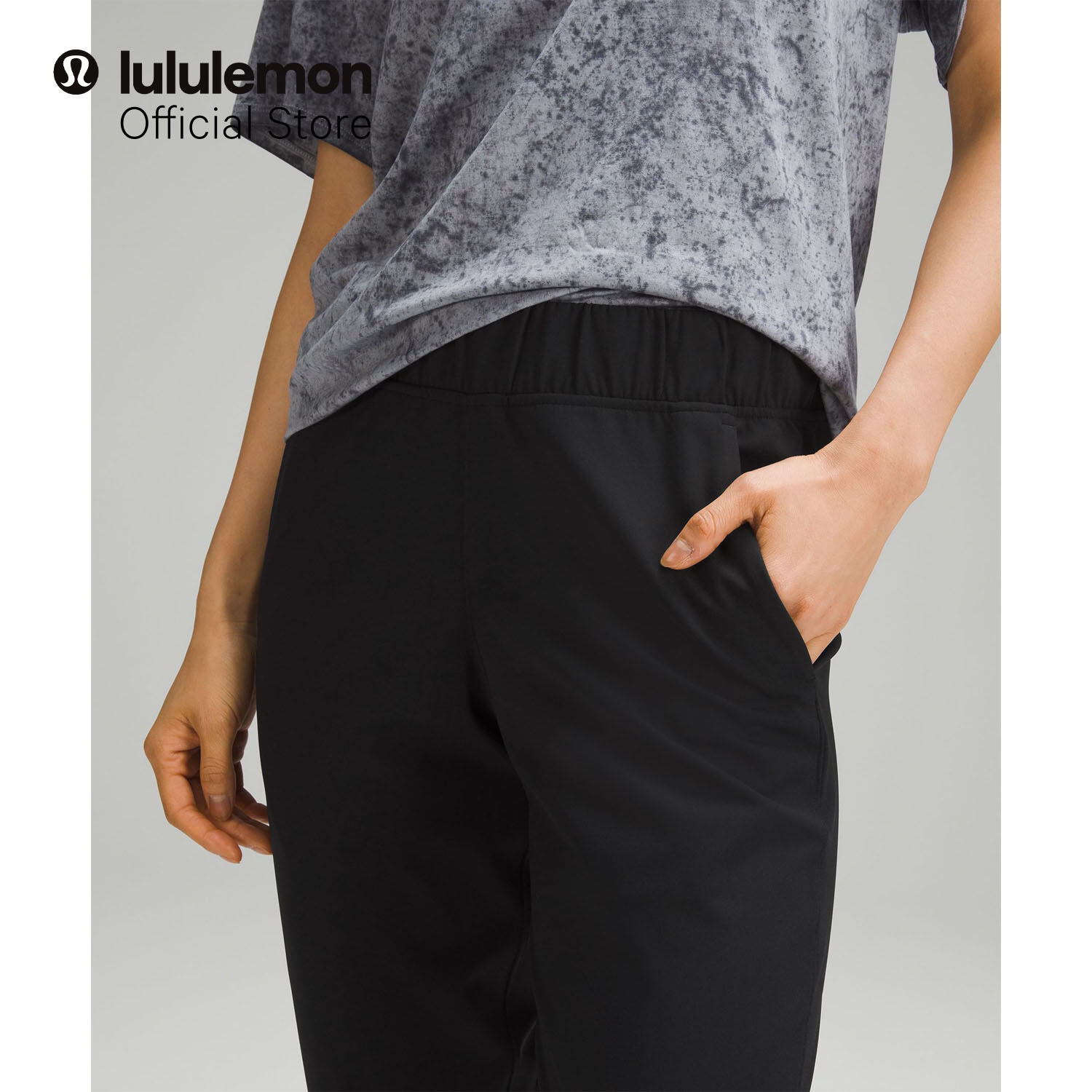 lululemon Women's Luxtreme™ Slim-Fit Mid-Rise Jogger - Asia Fit · v3
