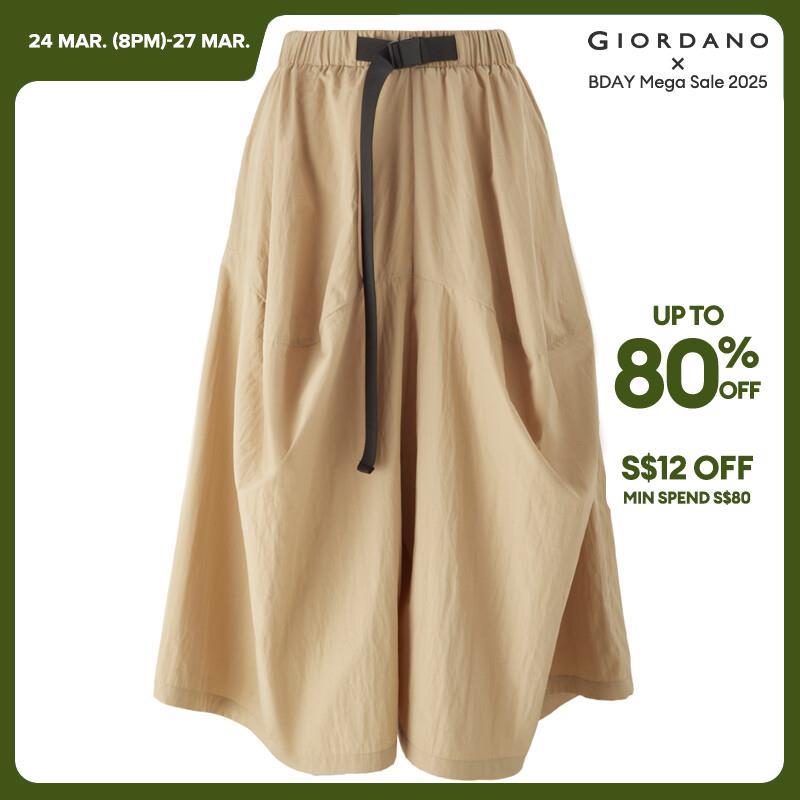 GIORDANO Women Pants Buckle Strap Elastic Waist Pants Lightweight Drape Simple Fashion Relaxed Casual Loose Crop Pants 18423606