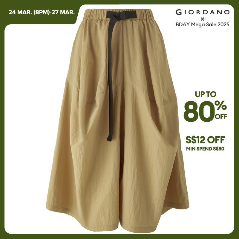 GIORDANO Women Pants Buckle Strap Elastic Waist Pants Lightweight Drape Simple Fashion Relaxed Casual Loose Crop Pants 18423606