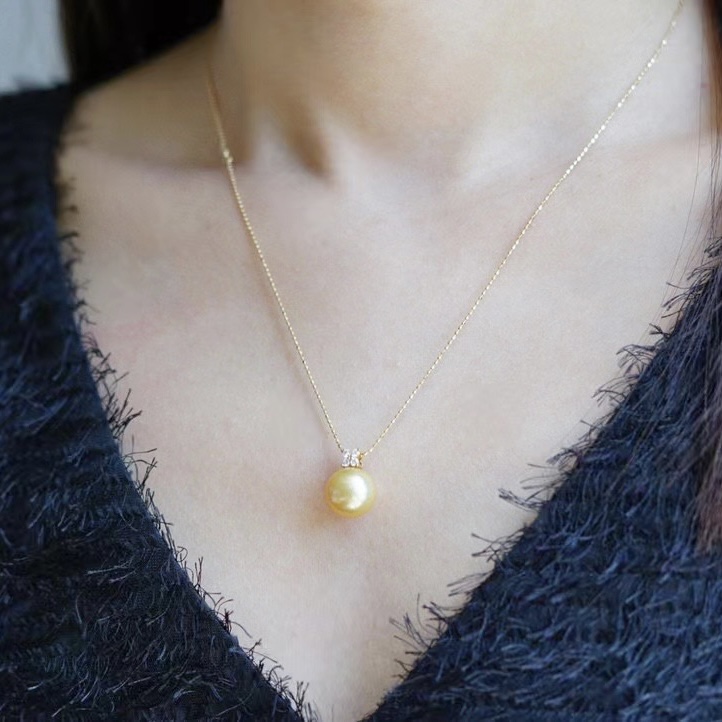 Montagne Jewelry Halskette aus 18 Karat reinem Gold für Damen, vierteiliger feiner Schmuck mit Diamanteneinsatz, natürliche 10—11 mm große Südseeperlen