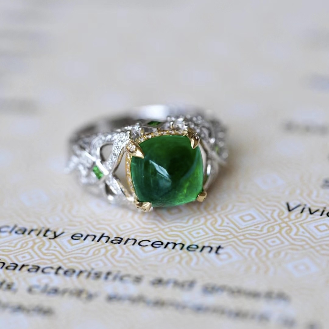 Montagne Jewelry Customization 18k Gold Ring 0.36 Carat Diamond Inset Fine Jewellery Natural 3.76 Carat vivid Green Emerald Ring