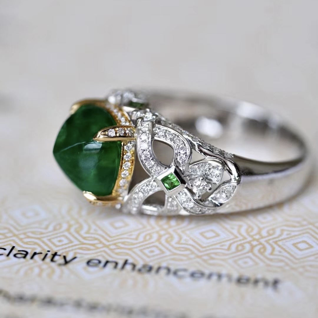 Montagne Jewelry Customization 18k Gold Ring 0.36 Carat Diamond Inset Fine Jewellery Natural 3.76 Carat vivid Green Emerald Ring