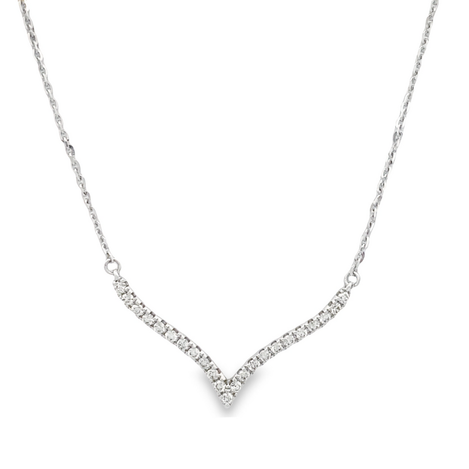 Vòng cổ kim cương thiết kế V 18K của Top Cash Jewellery