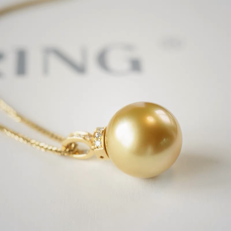 Montagne Jewelry สร้อยคอทองคำบริสุทธิ์ 18k สำหรับผู้หญิง จี้ไข่มุกทะเลใต้แท้ 12-13 มม.