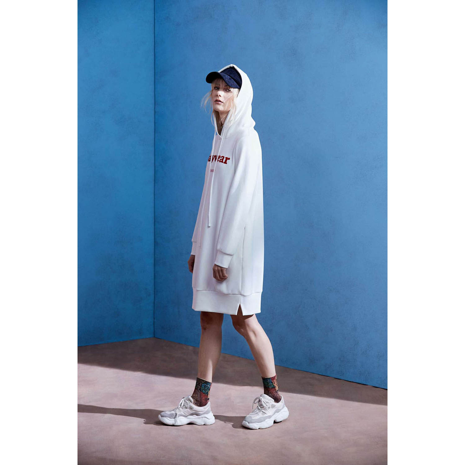 iROO Women Fashion Hoodie Slogan Dress · v2