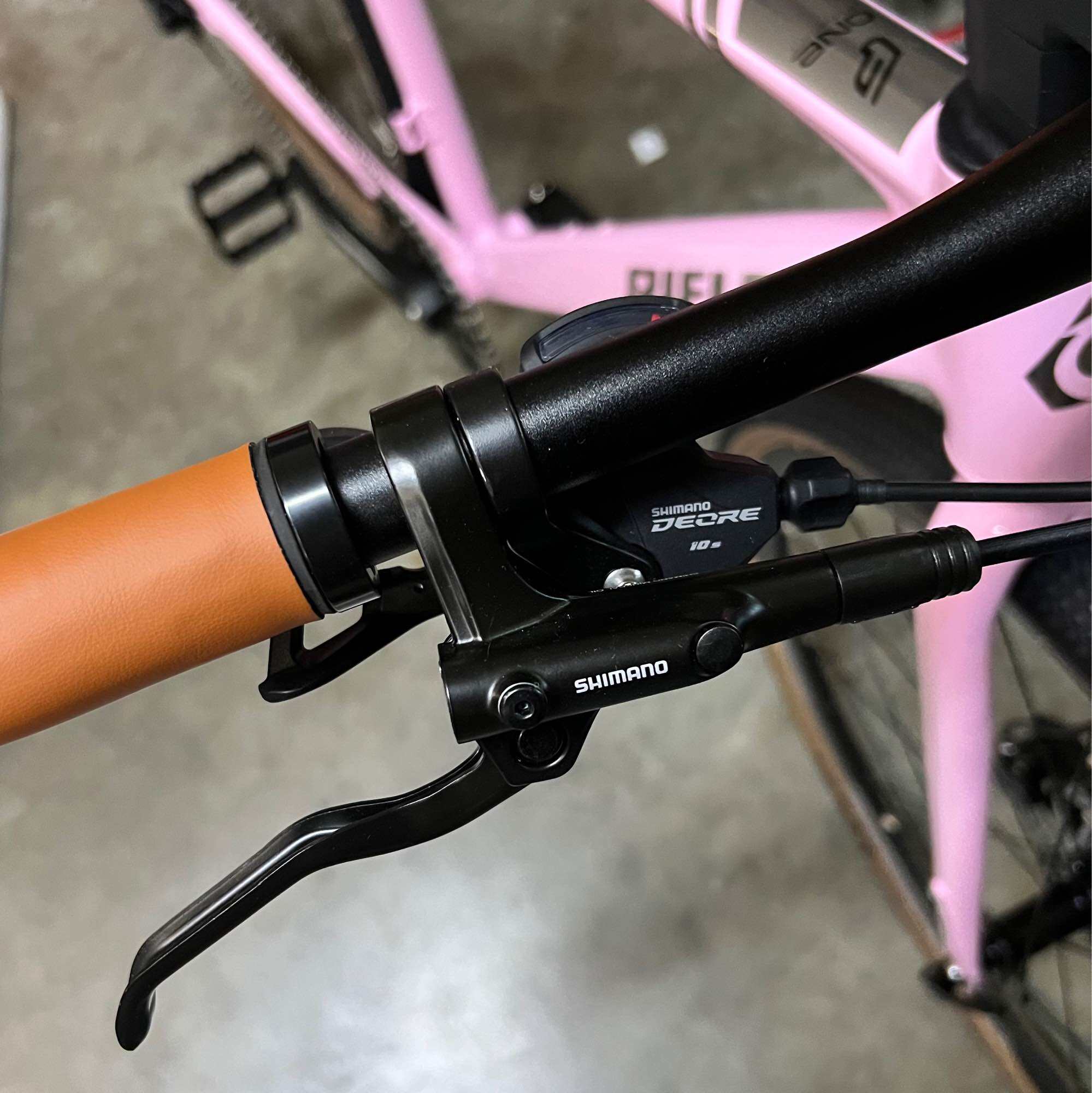Rifle F1 Hydride bike flat bar road bike Shimano DEORE 10 speed light weight · v7