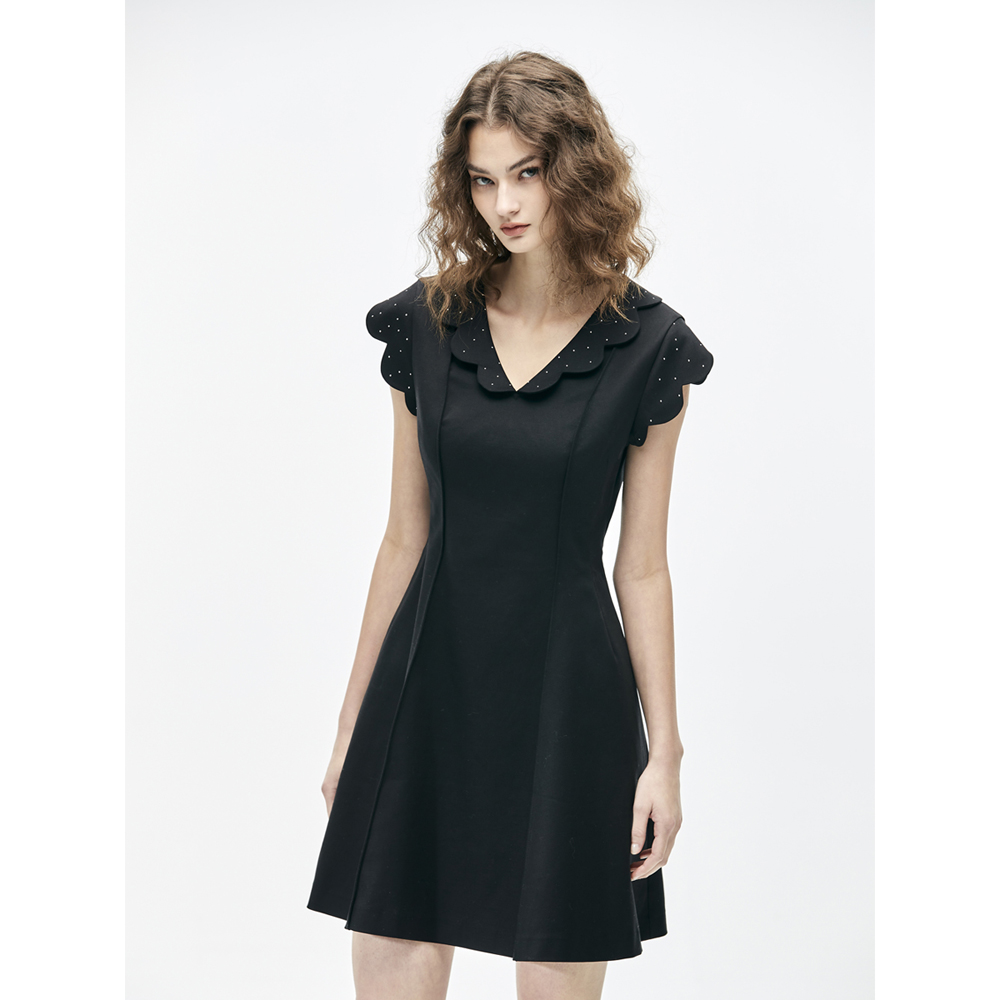 iROO Fashion Women Black Scallop Sleeve A-Line Dress · v2