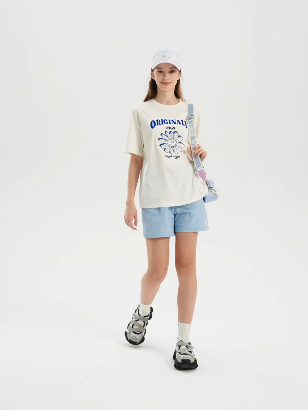 FILA CORE WHITE LINE X WIGGLE WIGGLE Damska koszulka z krótkim rękawem w kolorze białym