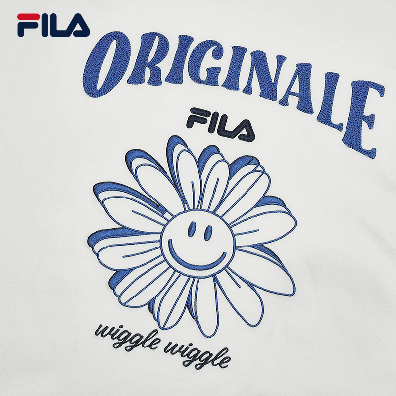 تي شيرت نسائي بأكمام قصيرة من FILA CORE WHITE LINE X WIGGLE WIGGLE باللون الأبيض