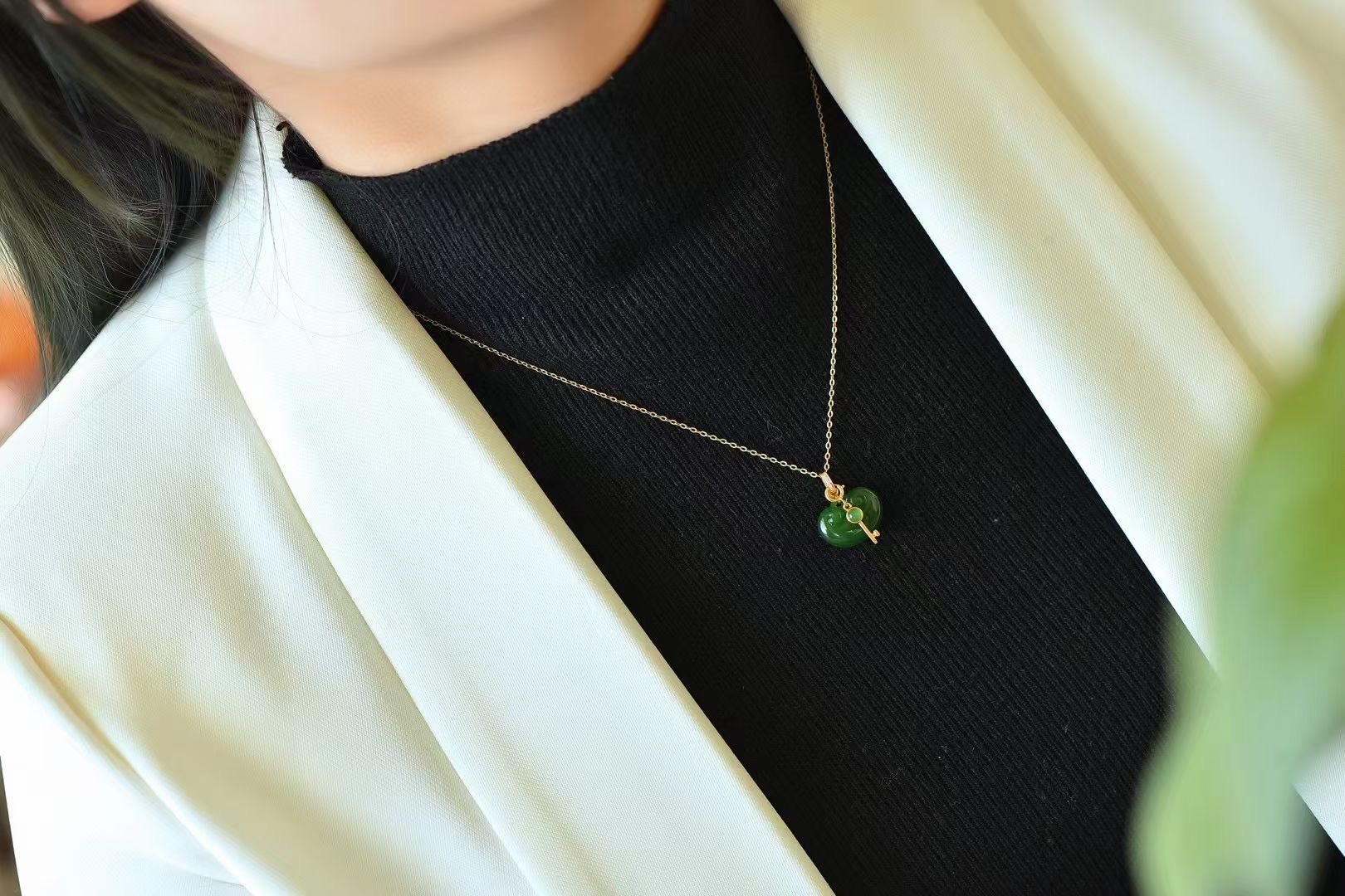 Montagne Jewelry 18k Pure Rose Gold Necklace Diamond Inset RUYI Key Design Fine Jewellery 18.5*16mm Natural Grade A Green Jade Pendant Necklace