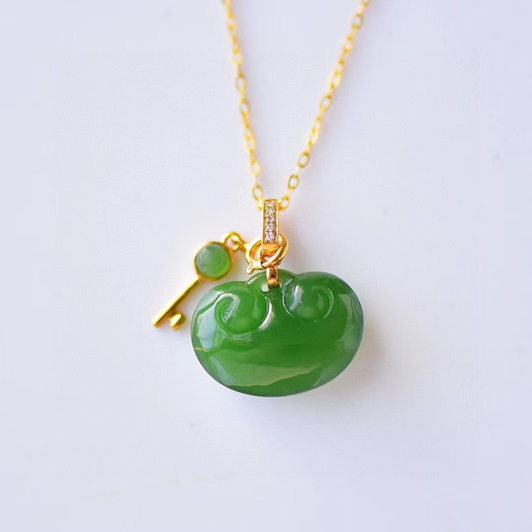 Montagne Jewelry 18k Pure Rose Gold Necklace Diamond Inset RUYI Key Design Fine Jewellery 18.5*16mm Natural Grade A Green Jade Pendant Necklace