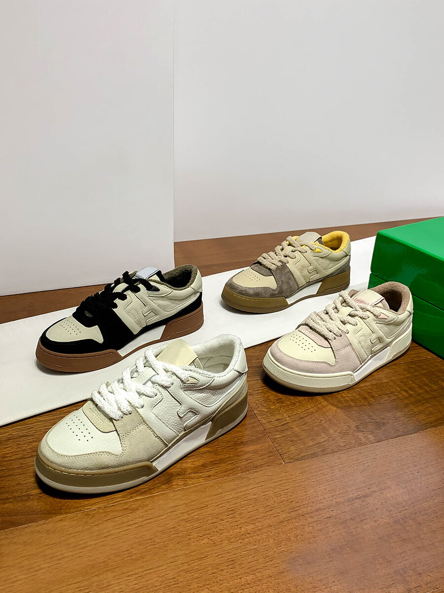 Scarpe da tavola retrò in pelle color block da donna casual all-match primaverili nuovo stile Sneakers bianche sportive Dequn Shoes Street Style