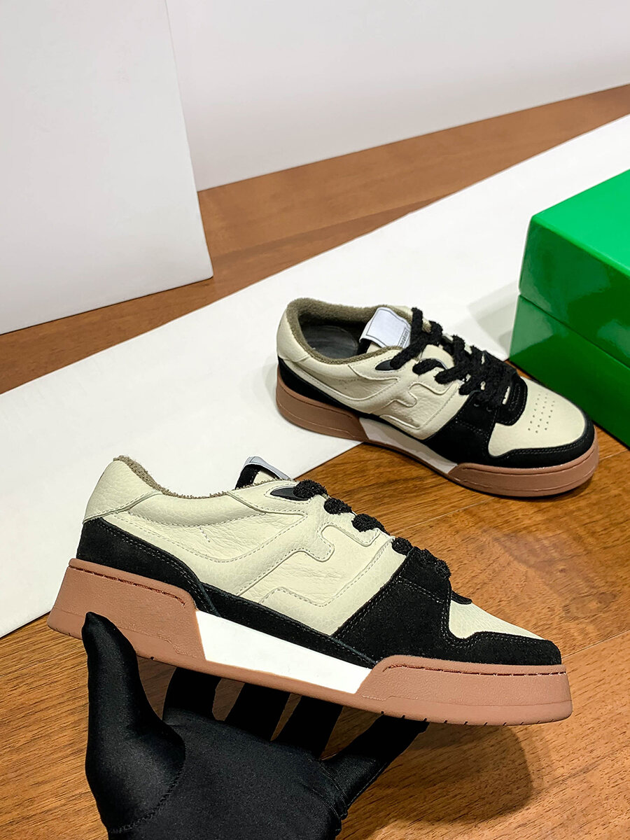 Scarpe da tavola retrò in pelle color block da donna casual all-match primaverili nuovo stile Sneakers bianche sportive Dequn Shoes Street Style