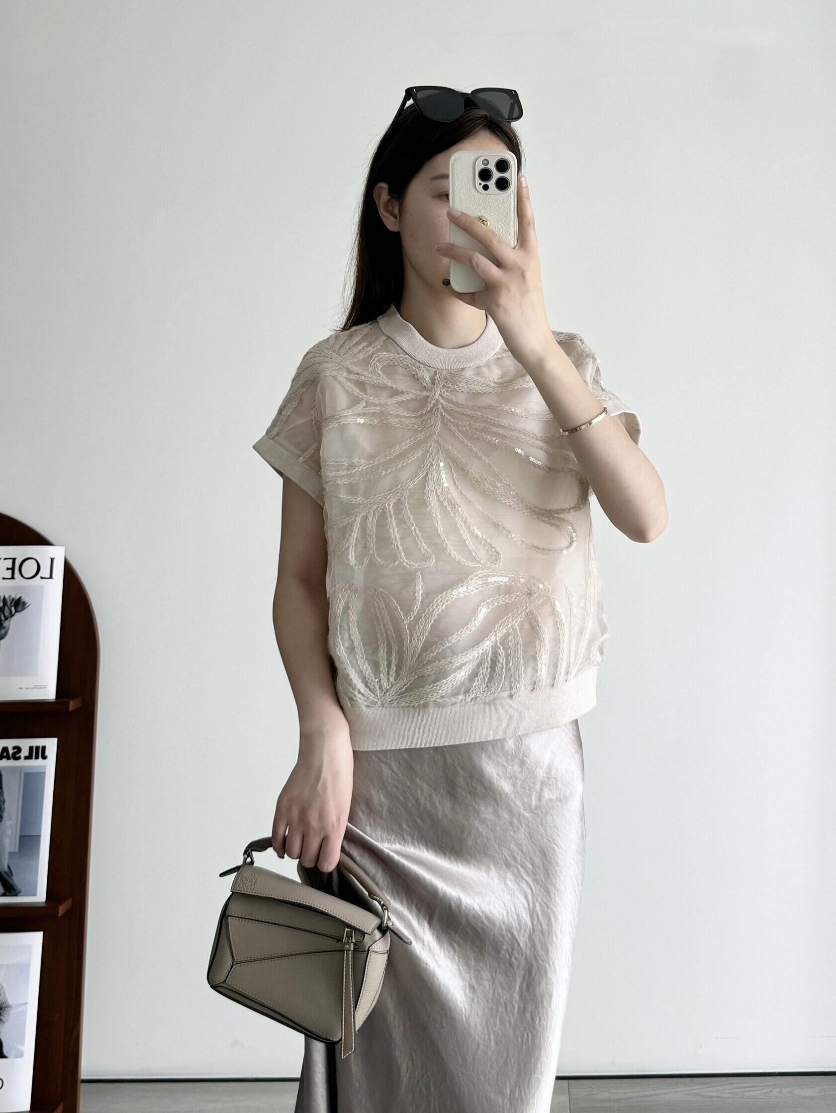 Xinghe Bright Italian BC Heavy Weight Silk Organza Sequin Plate Flower Embroider Short Sleeve Pullover Vest T-shirt