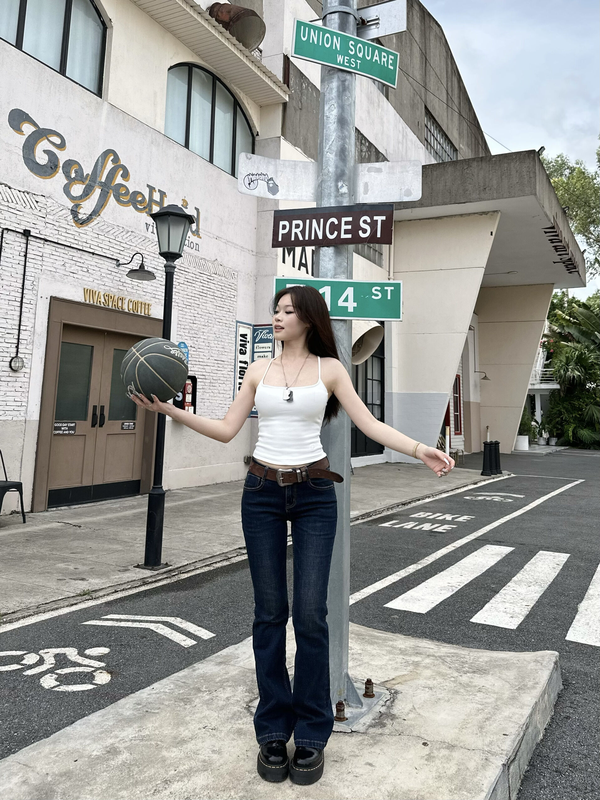 Original Popchee High-Waist Slimming Jeans for Women Micro-Length Denim Trousers with Zipper Anti-Wrinkle Leg Shaping Waist Hip Level