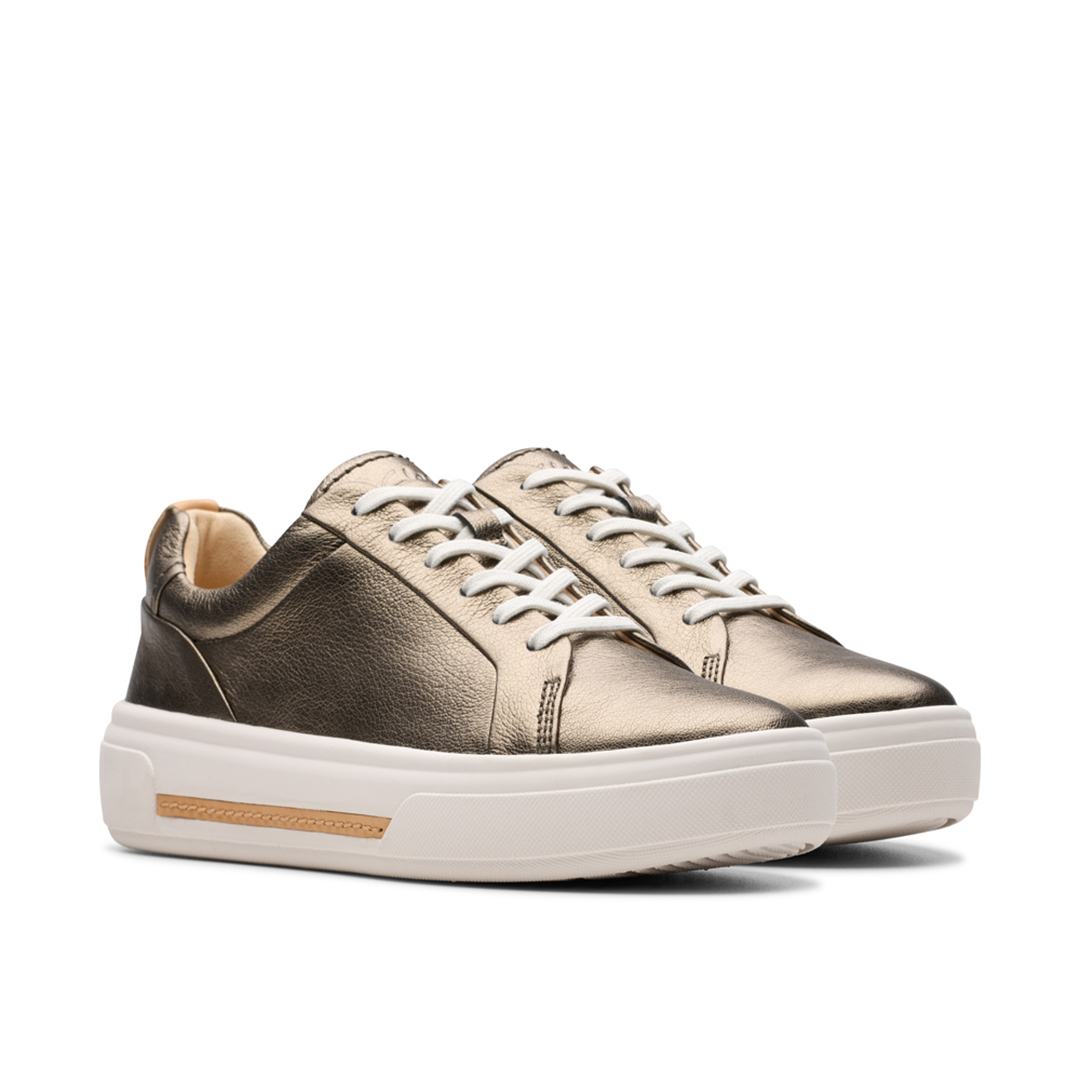 Clarks Womens Hollyhock Walk Sneakers - Metallic