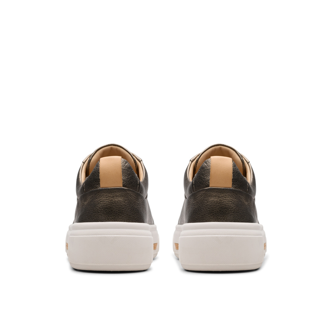 Clarks Womens Hollyhock Walk Sneakers - Metallic