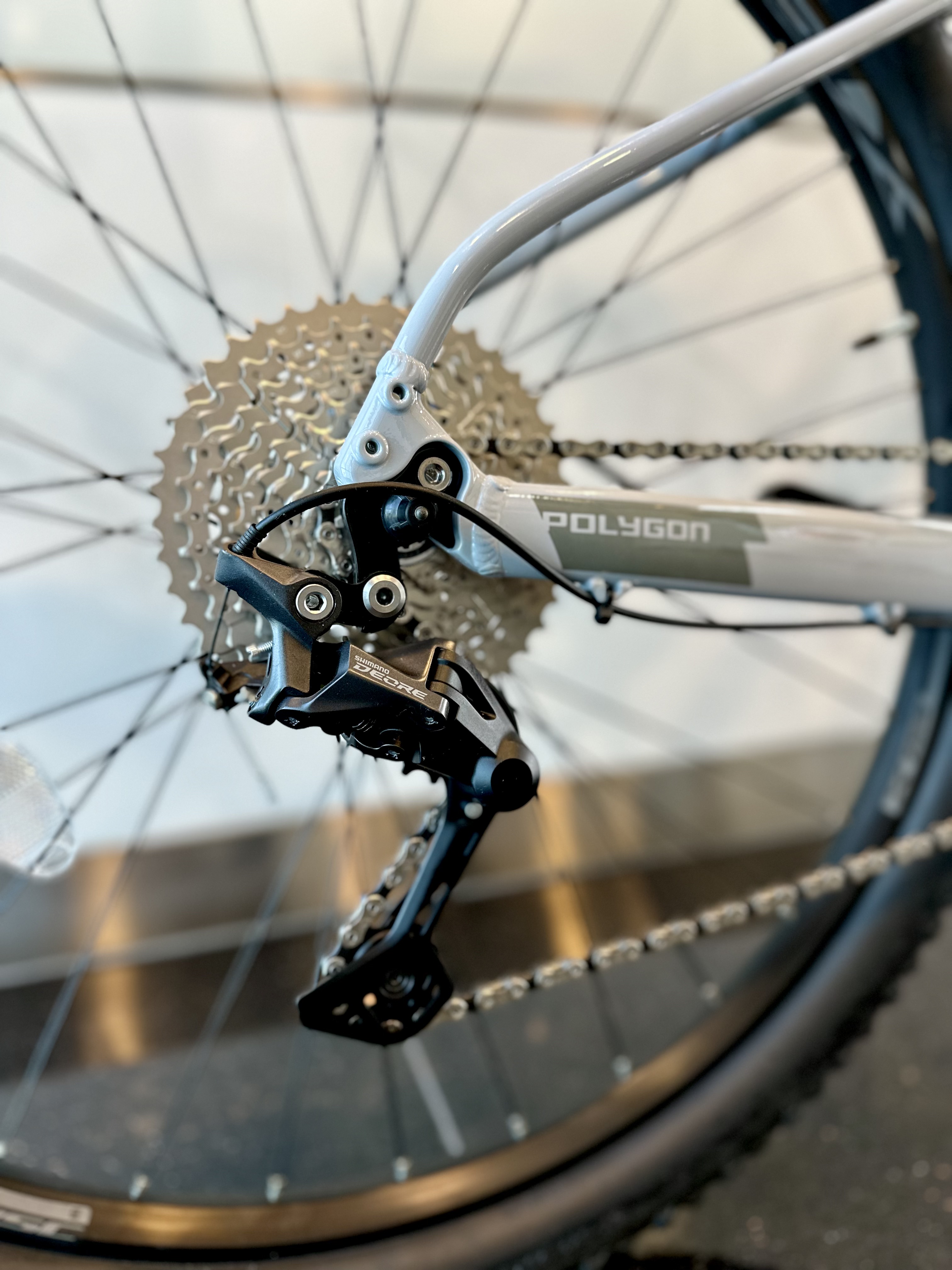 Polygon Xtrada 5 Trail Ready Mountain Bike | Shimano Deore M4100 2x10 Speed · v8