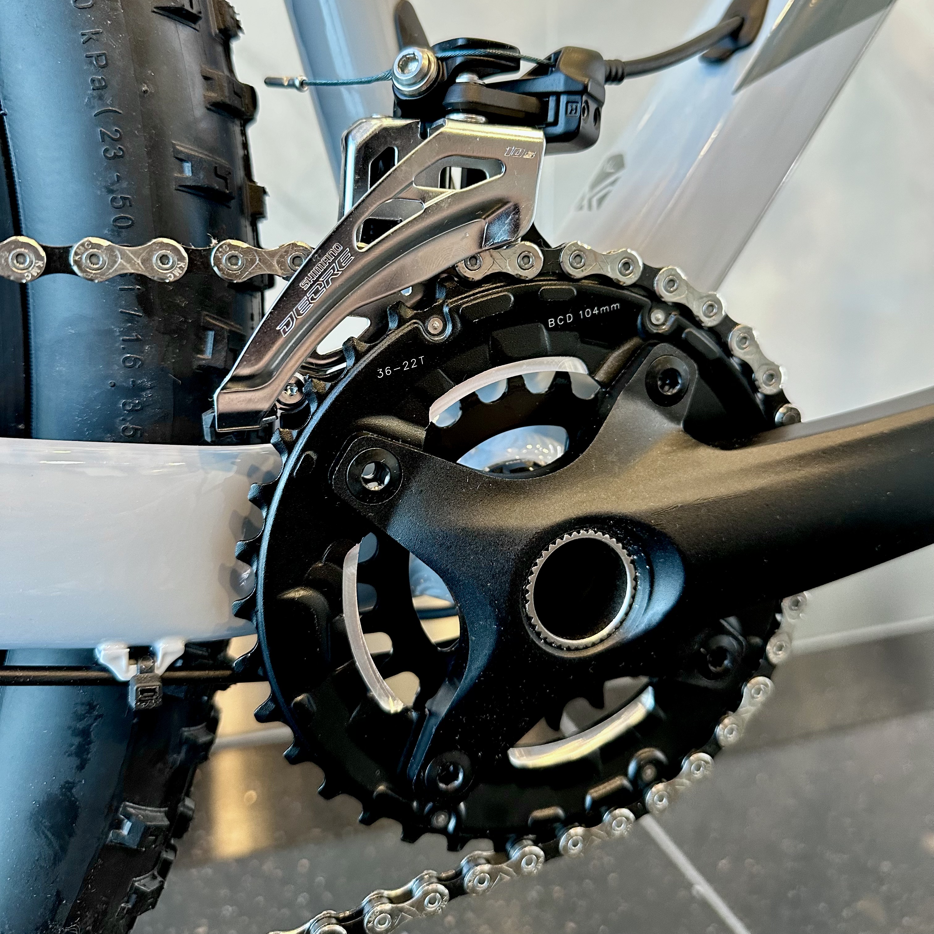 Polygon Xtrada 5 Trail Ready Mountain Bike | Shimano Deore M4100 2x10 Speed · v8