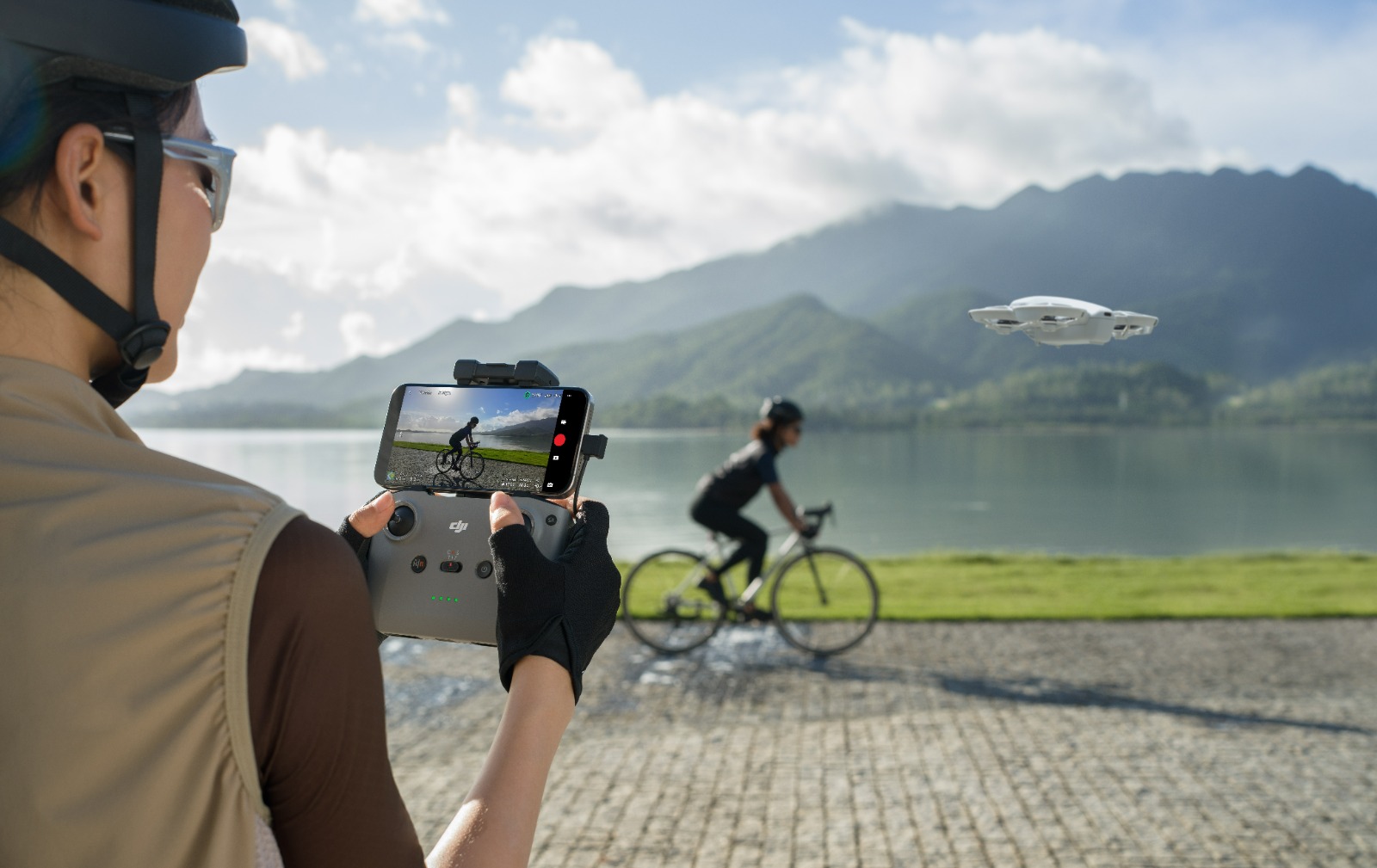 DJI Neo Camera Drone Lightweight 149g Fly More Combo Motion Standard - 1 Year DJI Warranty · v11