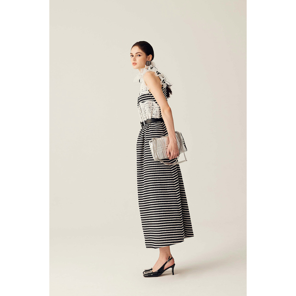 iROO Women Fashion Sleeveless Black White Stripe Lace Dress · v4