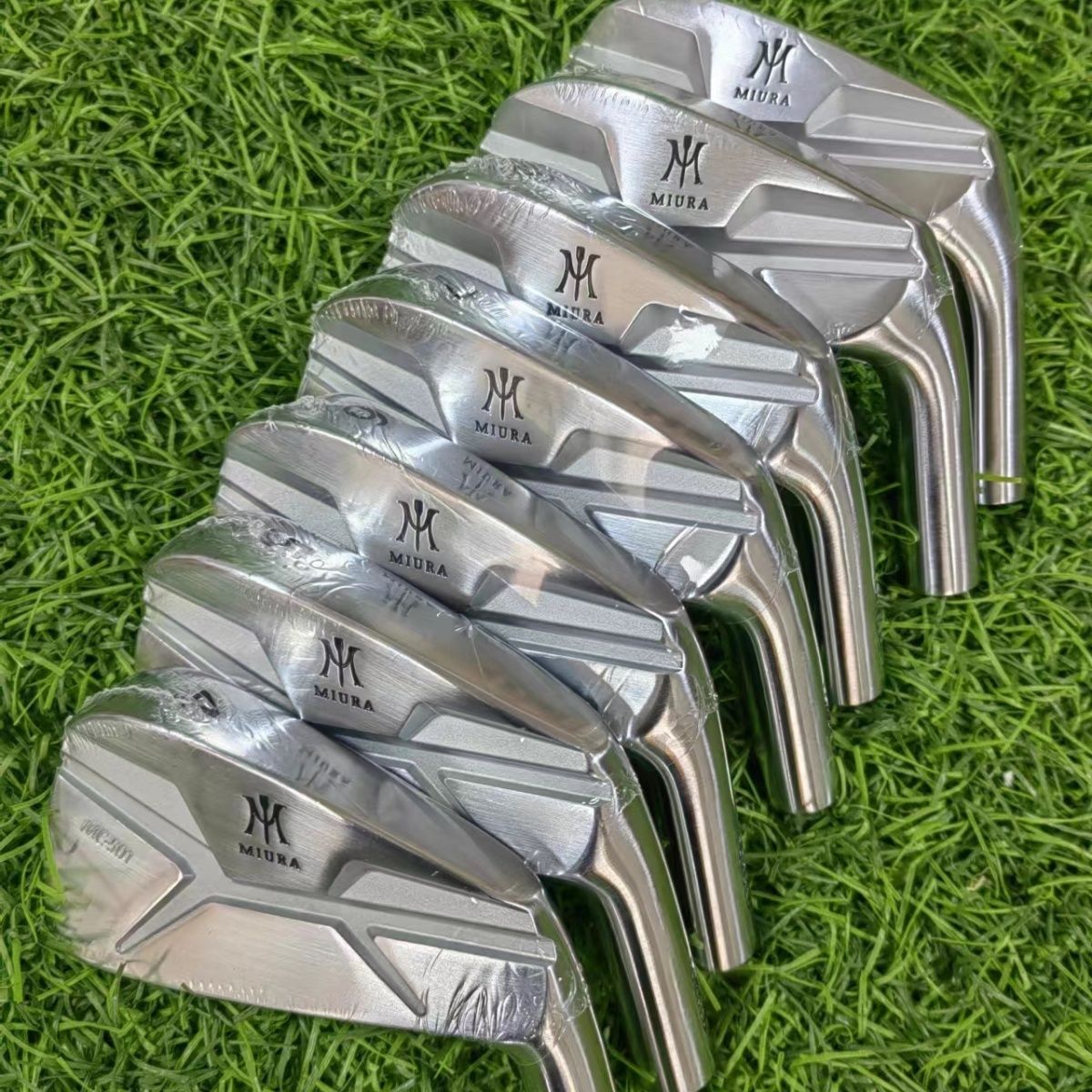 Miura MC-501 Irons Golf Clubs Soft Iron Forged Iron Set Complete Set Men's High Rebound Performance Knife Back Profile Irons · v10