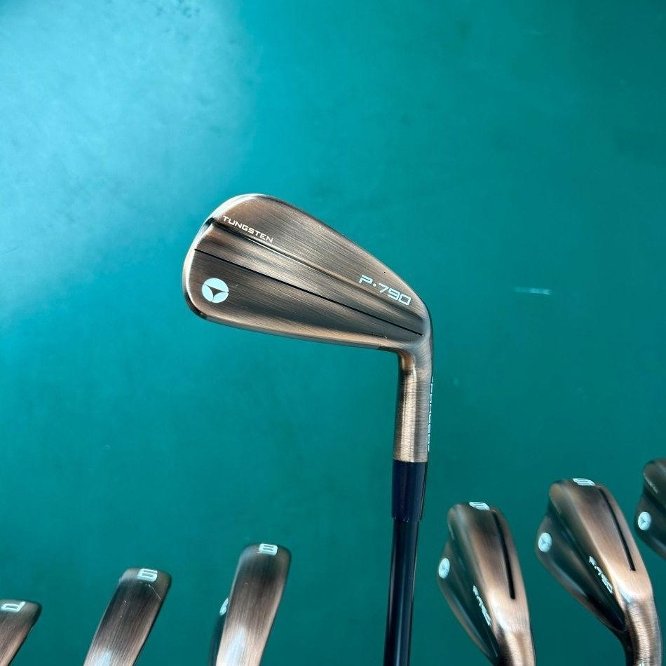 Limitierte Auflage, Taylormade, NEUESTE Golfschläger, 2024, IRONS Iron Set, 4. Generation, P790, Bügelset, 4-9P R/S, Flex Steel (7 Stück)