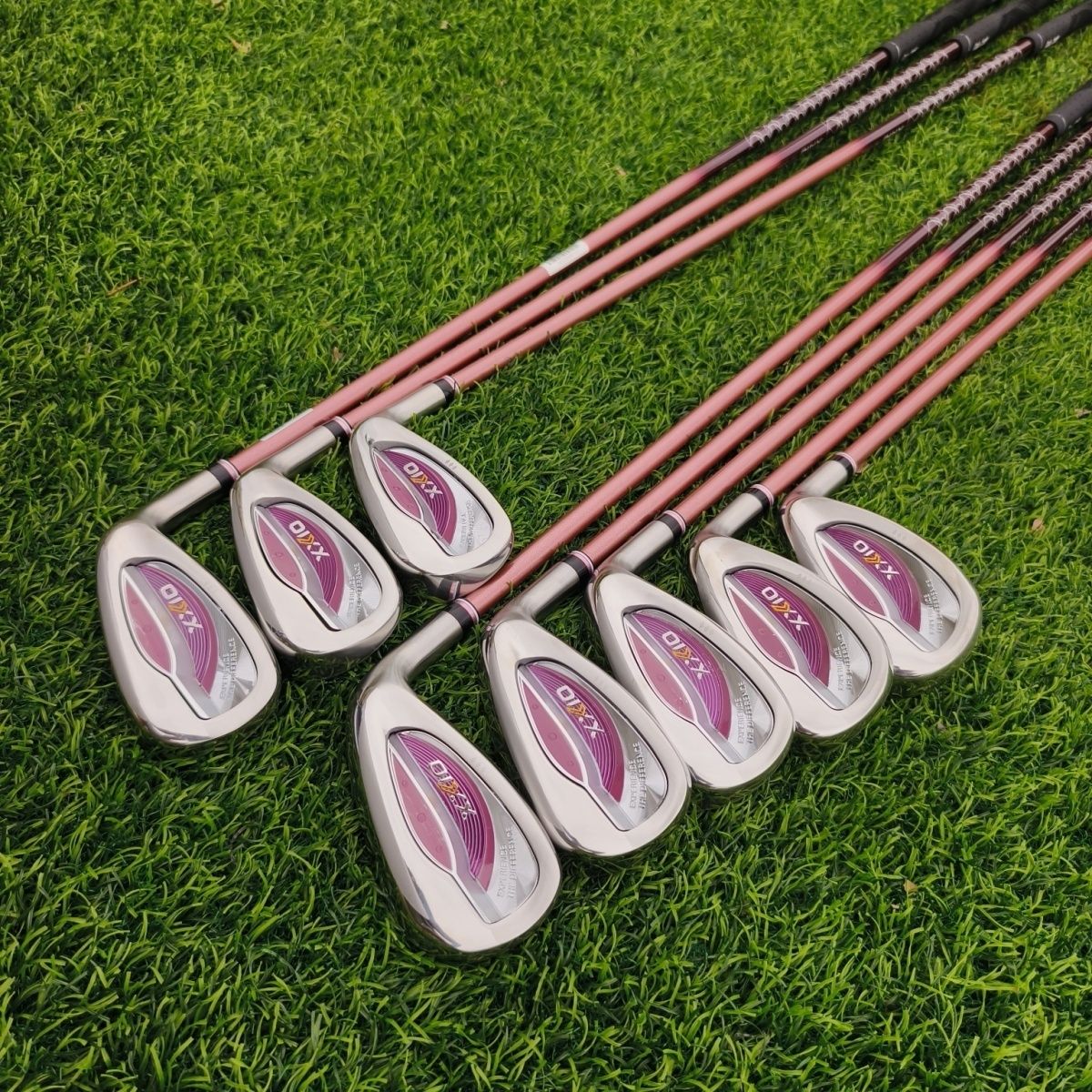 XXIO MP1300 New Womens Golf Clubs Golf Irons Set 5-9 A S P 8 Pcs Clubs Irons L Flex Graphite Shaft and Headcover