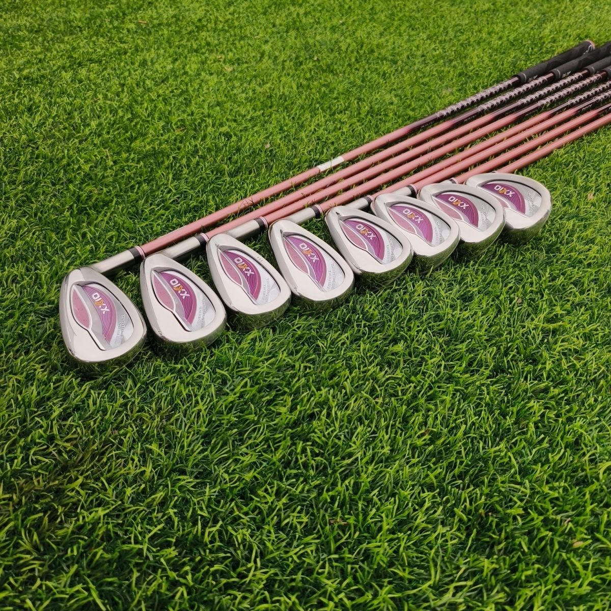 XXIO MP1300 New Womens Golf Clubs Golf Irons Set 5-9 A S P 8 Pcs Clubs Irons L Flex Graphite Shaft and Headcover · v10