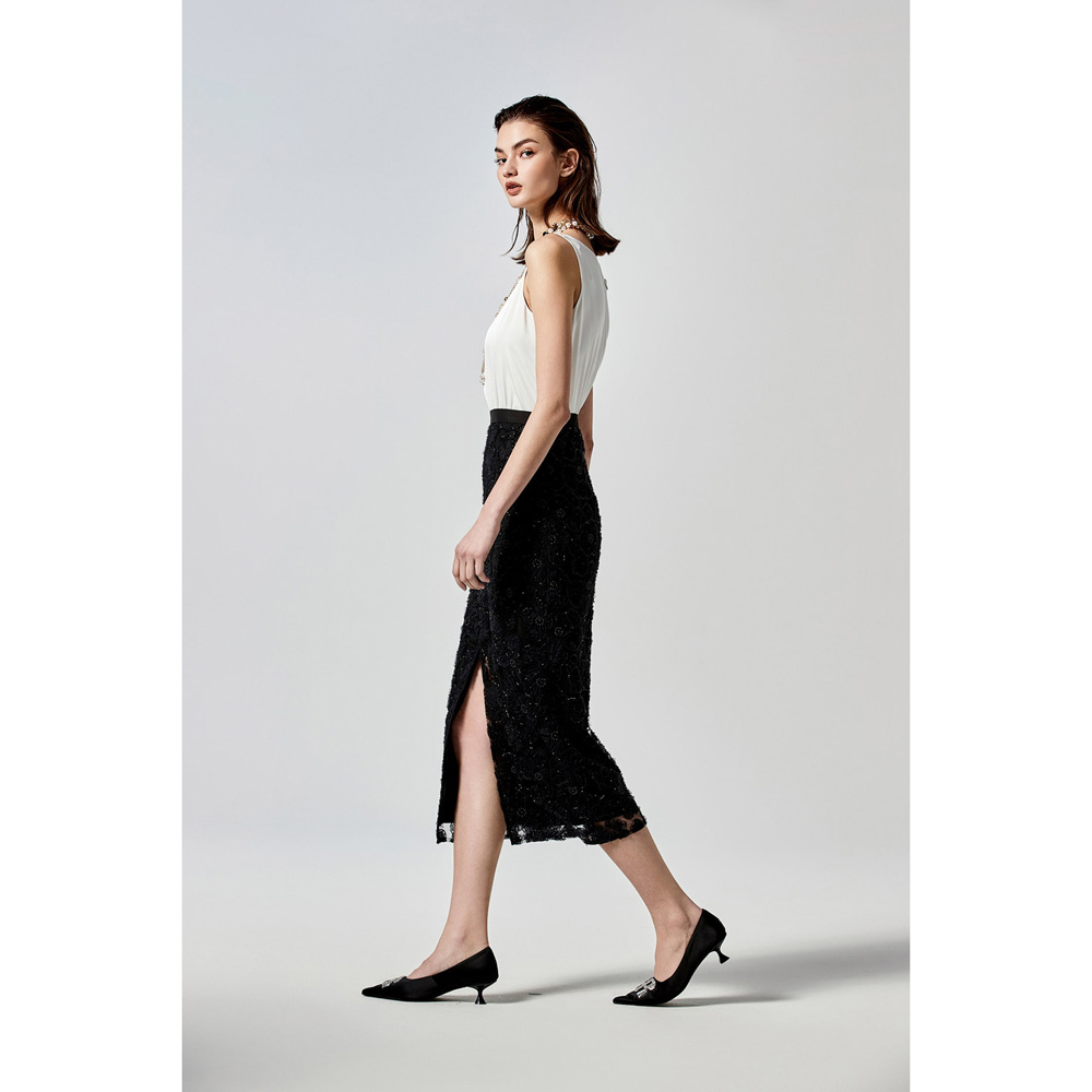 iROO Women Fashion Sleeveless Black White Contrast Dress · v3