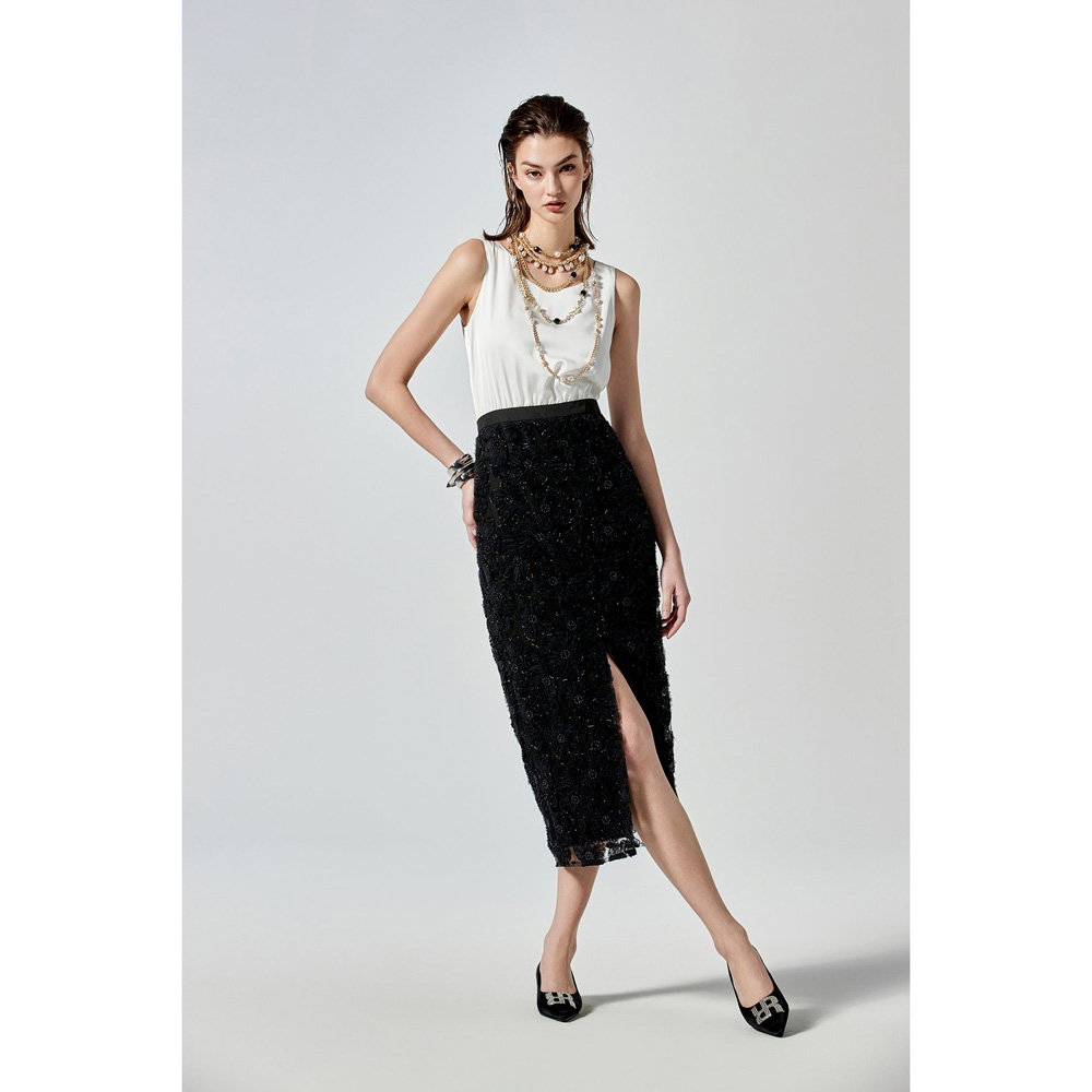 iROO Women Fashion Sleeveless Black White Contrast Dress · v3