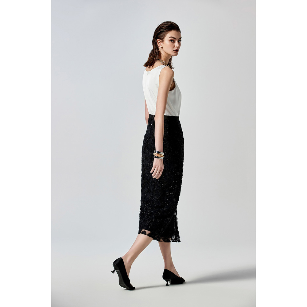 iROO Women Fashion Sleeveless Black White Contrast Dress · v3