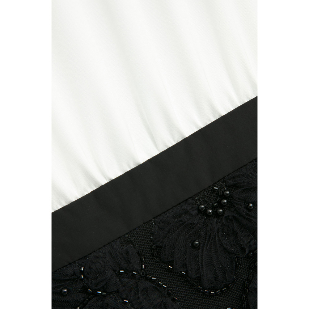 iROO Women Fashion Sleeveless Black White Contrast Dress · v3