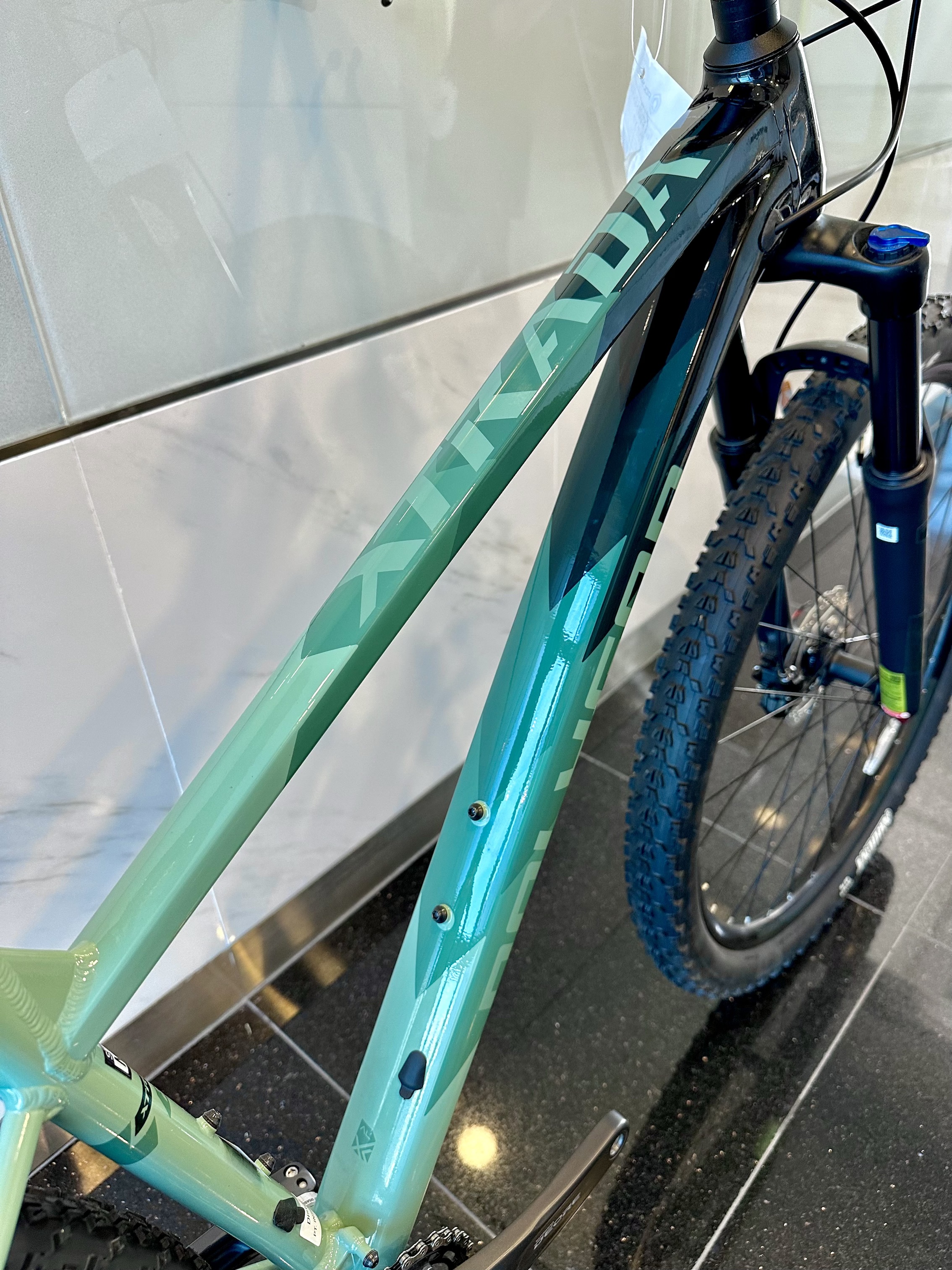 Polygon Xtrada 6 Trail Ready Mountain Bike | Shimano Deore M5100 1x11 Speed · v5