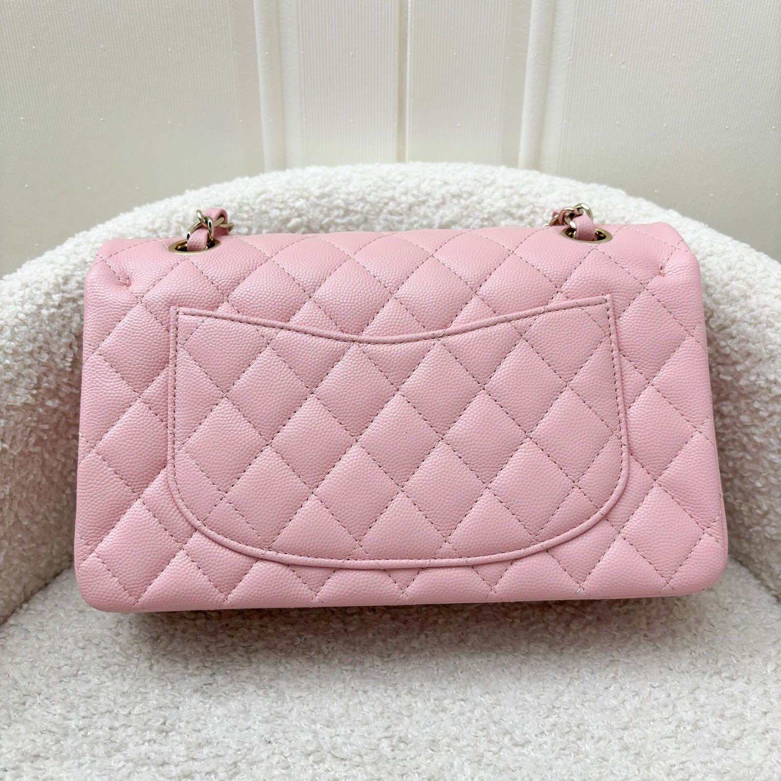 Chanel Small Classic Flap CF in 22C Sakura Pink Caviar LGHW · v7