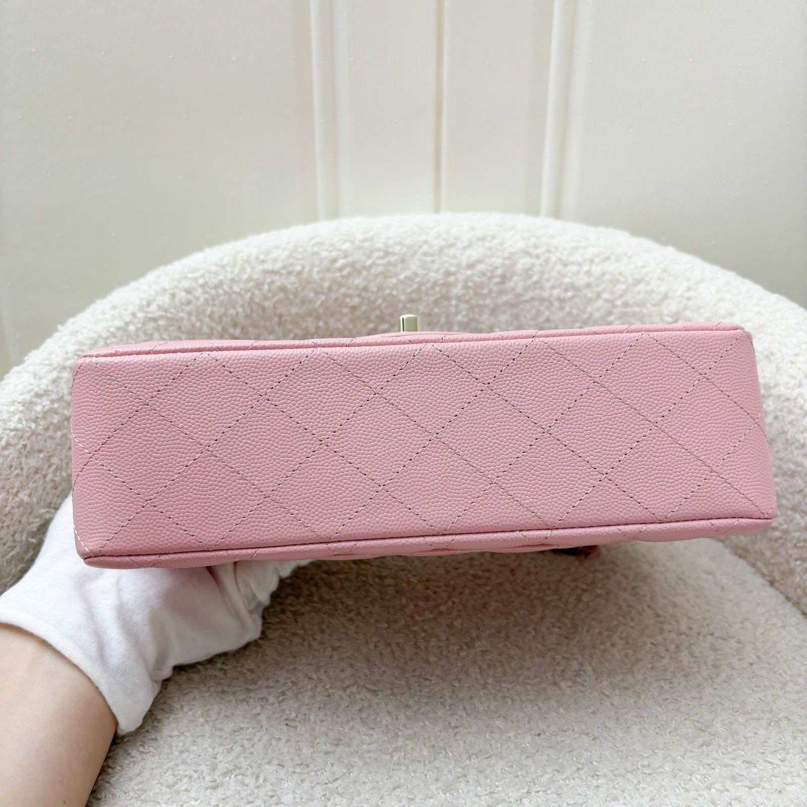 Chanel Small Classic Flap CF in 22C Sakura Pink Caviar LGHW · v7
